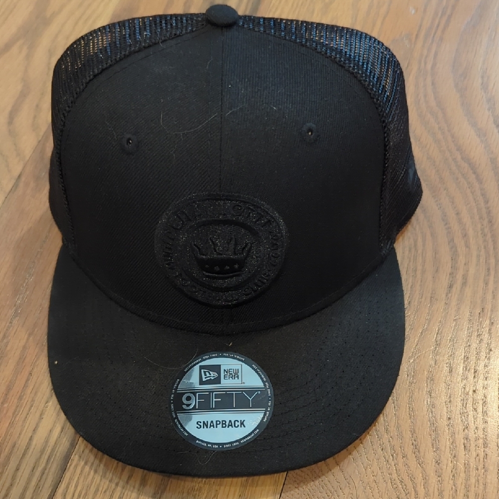 Charlotte FC New Era Logo Classic 9FIFTY Trucker Snapback Hat Black
